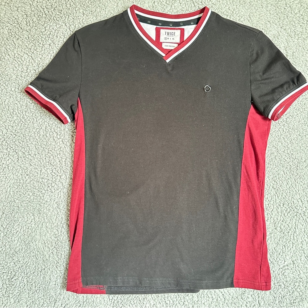 Twice Ice Men's Black and Red V-Neck Shirt